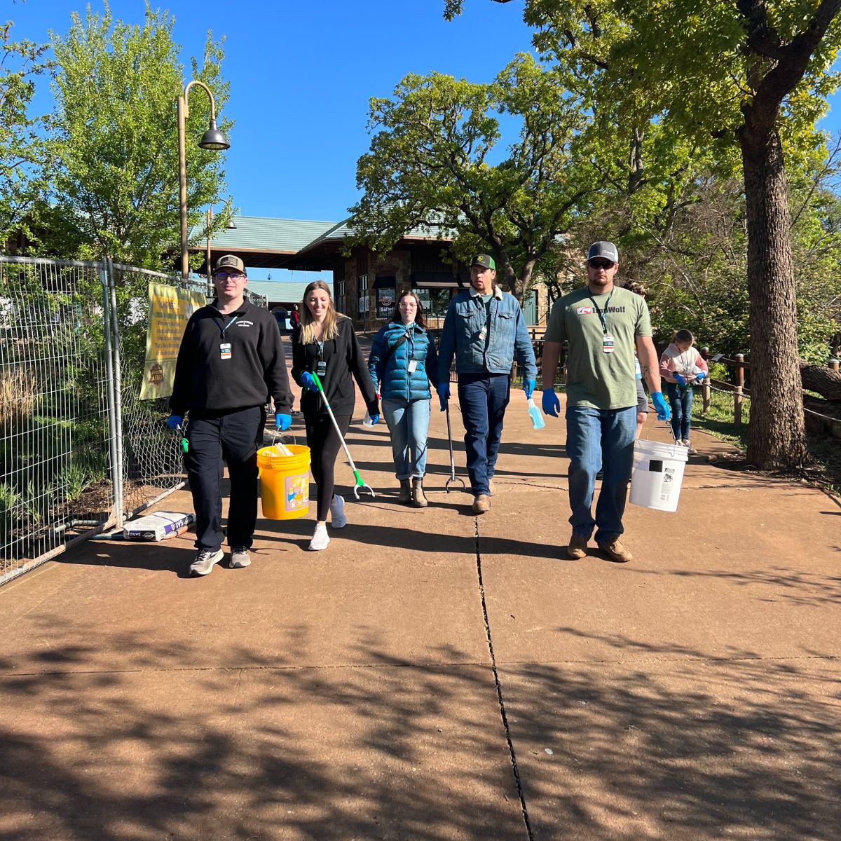 Hi-Tech Plumbing team volunteers at the Oklahoma Zoo